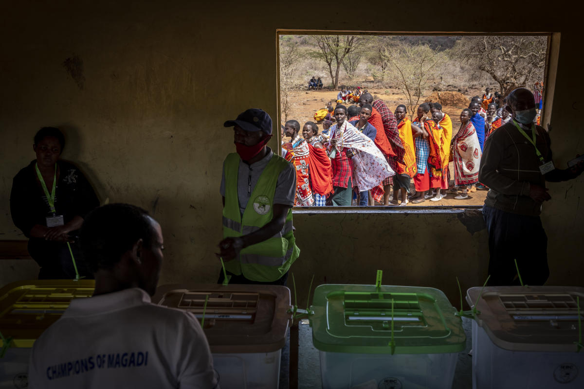 Kenya in close presidential election as turnout could be key