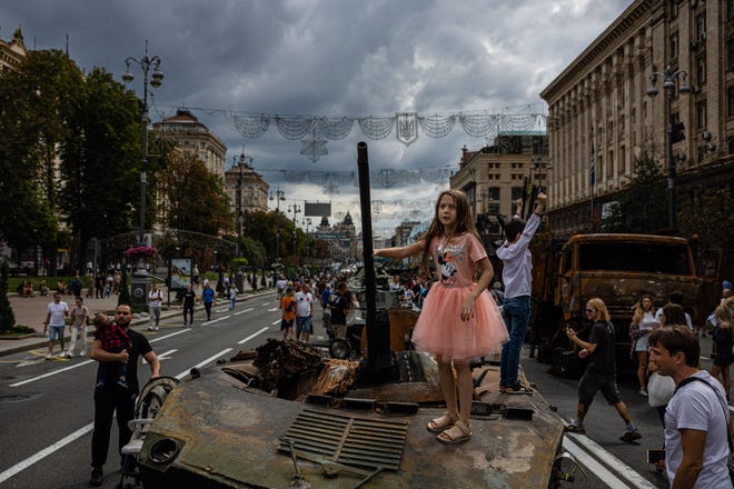 ‘Kyiv will shudder’: Russians outraged after Moscow car bombing kills Putin ally. Live updates.