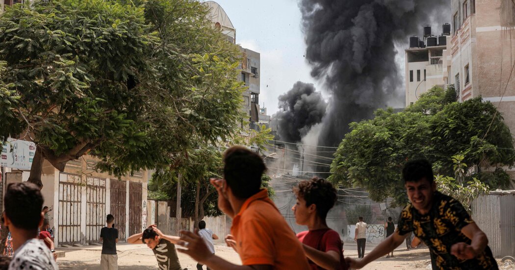 Live Updates: Israeli Airstrikes Hit Gaza for 2nd Day; Militants Respond With Rockets