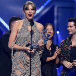 MTV Video Music Awards: Taylor Swift Sets Records With Video of the Year Win, Announces New Album