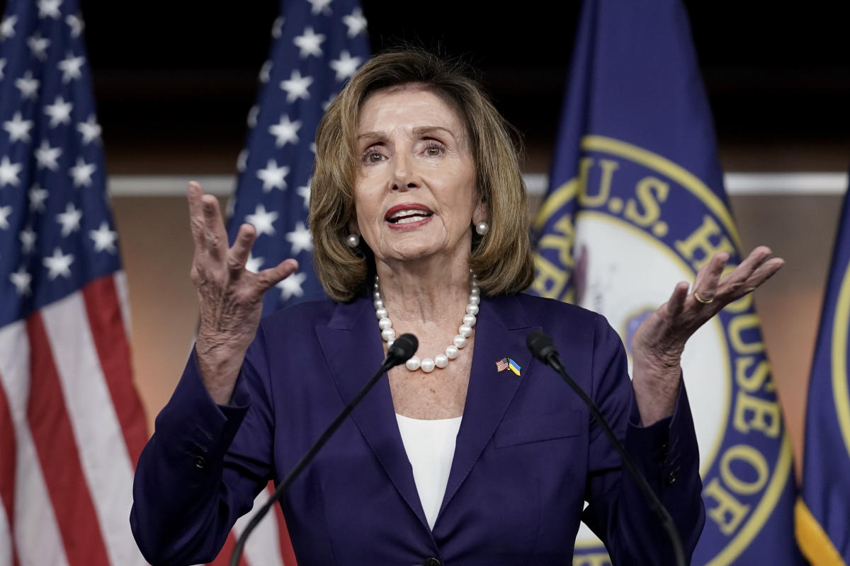 Pelosi arrives in Malaysia, tensions rise over Taiwan visit