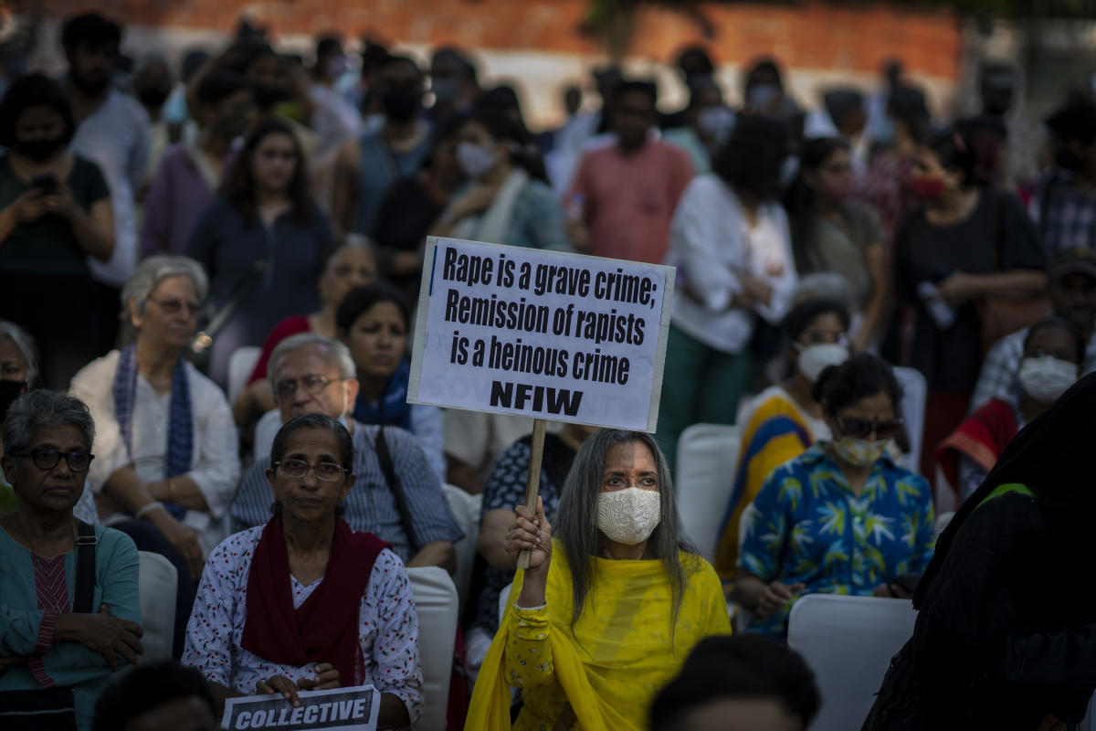 Protests in India against release of 11 convicted rapists