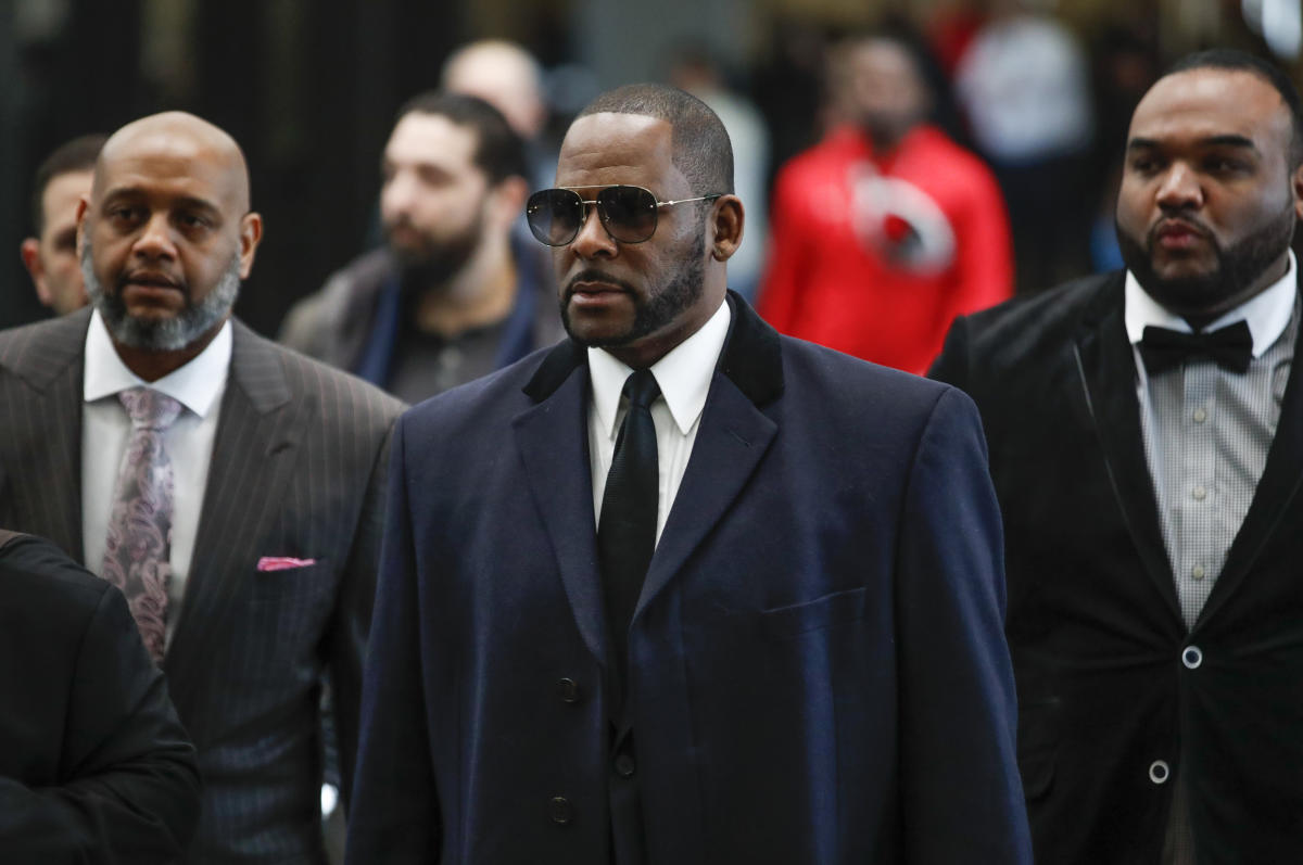 R. Kelly to face federal trial in Chicago on charges of child pornography and obstruction of justice