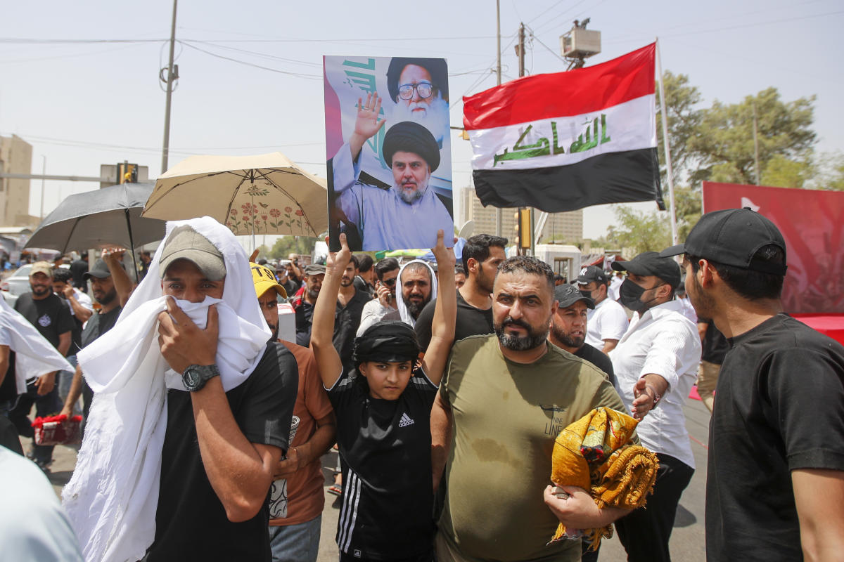 Rival Iraq protests underscore inter-Shiite power struggle