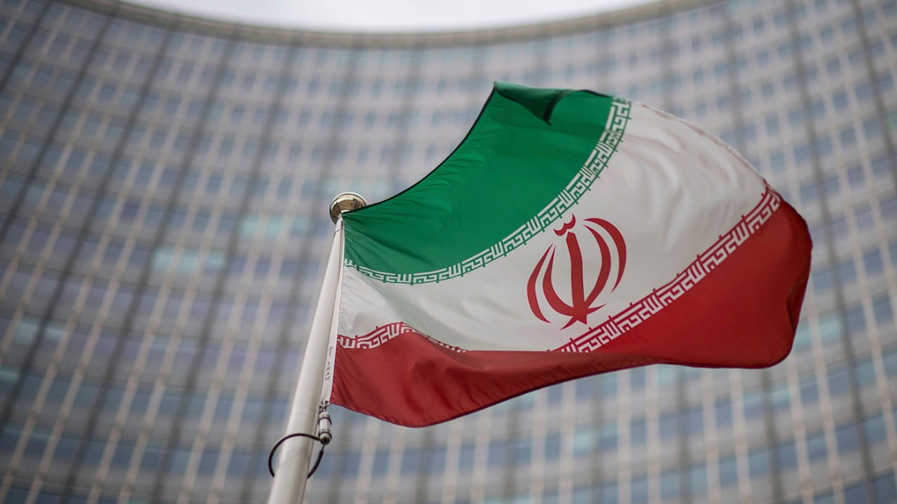 US sanctions companies for helping Iran ship oil to East Asia