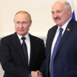 While congratulating Lukashenko on his birthday, Putin discusses situation in Ukraine