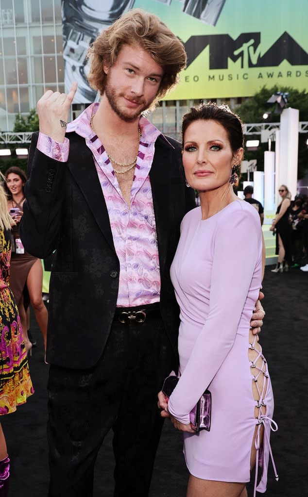 Yung Gravy Defends Addison Rae’s Mom Sheri After PDA Date Night at MTV VMAs