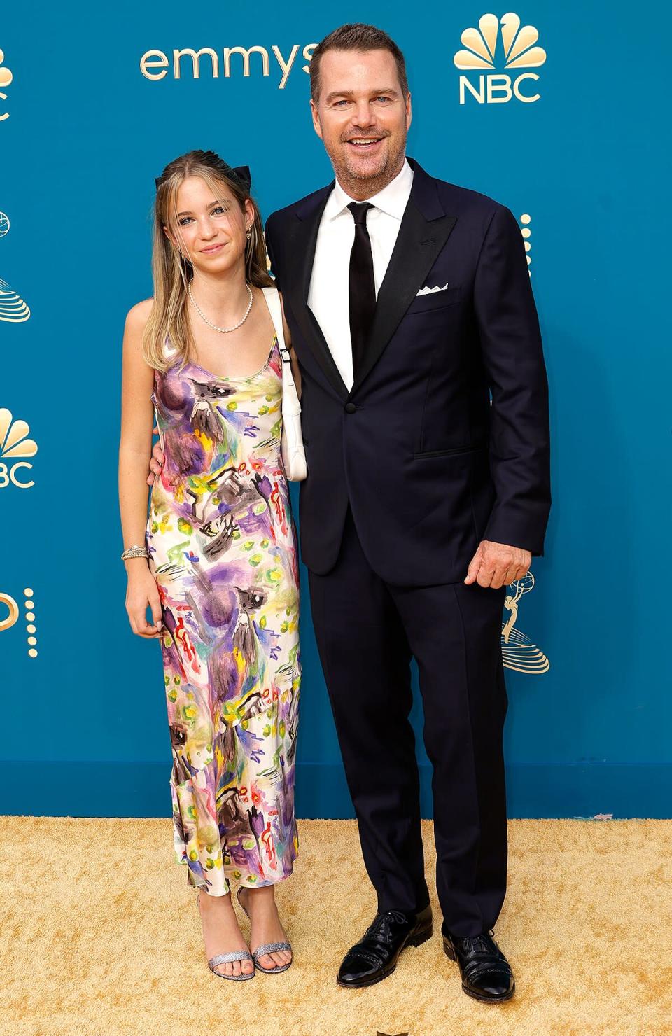 Chris O’Donnell Makes Rare Appearance with Daughter Maeve, 14, at 2022 Emmy Awards: Photo