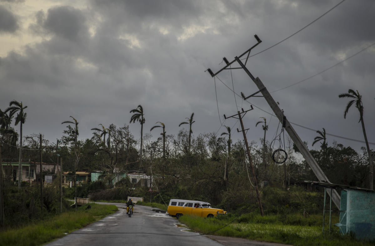 Cuba in the dark after hurricane knocks out power grid