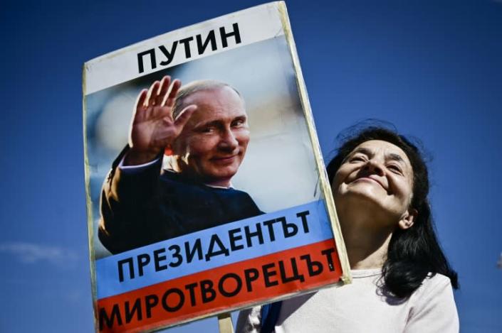 In Bulgaria, Russophiles celebrate Putin