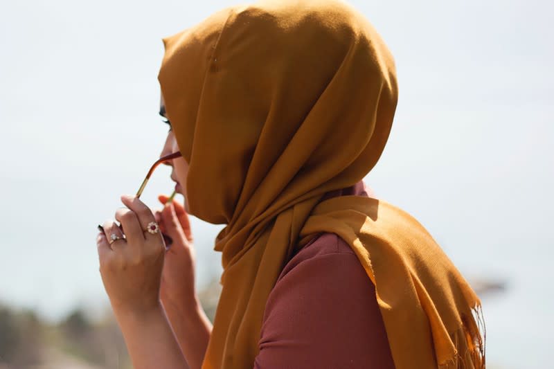 Iranian Women Cut Their Hair in Protest to Mahsa Amini’s Murder