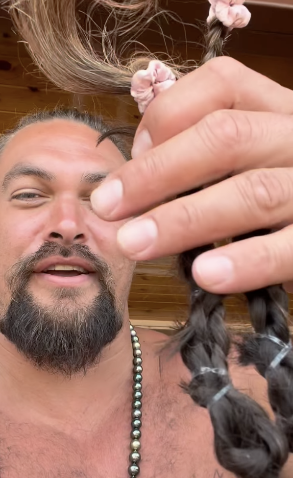 Jason Momoa shaves his hair for a good cause