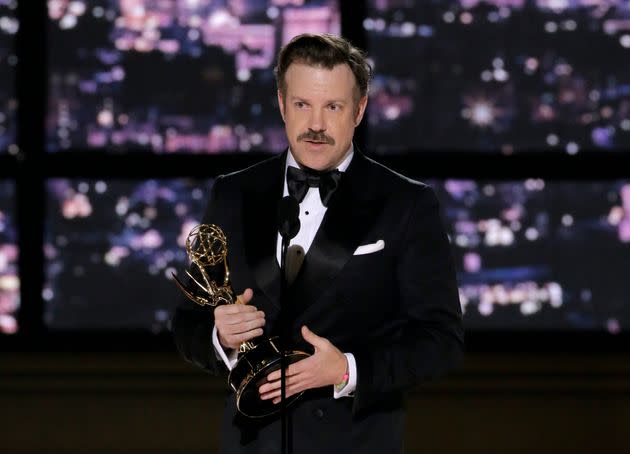 Jason Sudeikis Wins Emmy Without All The Drama, Darling