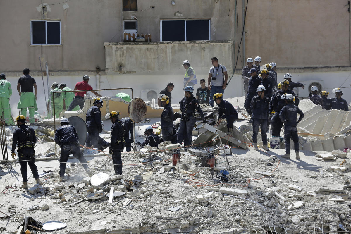 Jordan responders rescue infant from collapsed building