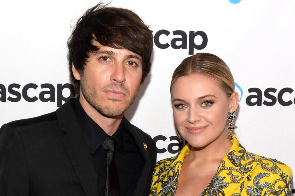 Kelsea Ballerini Changes Song Lyrics to Reflect Morgan Evans Divorce During N.Y.C. Concert Stop