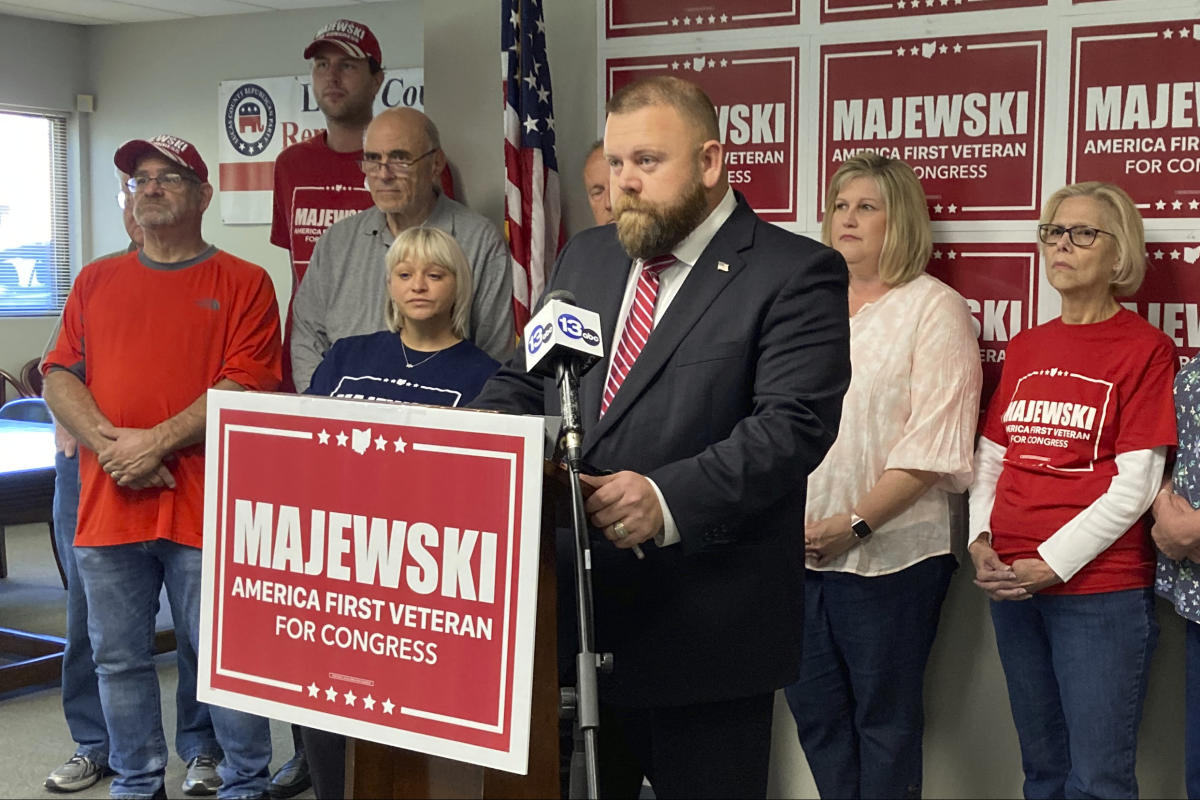 Ohio Republican stays in campaign amid scrutiny of service