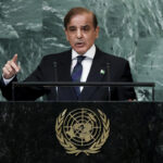 Pakistan’s prime minister talks Kashmir, floods at UN