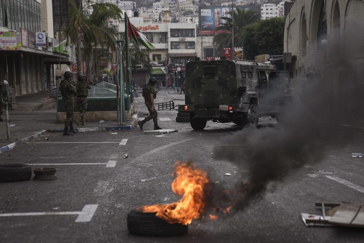 Palestinians reach truce to end West Bank clashes