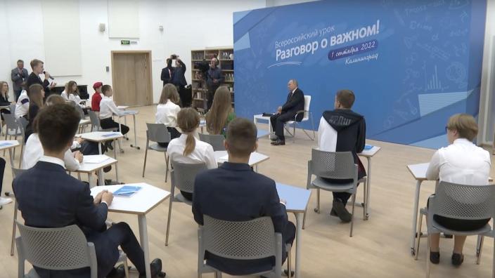 Putin Gives Utterly Miserable Advice to Kids on School Visit