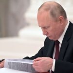 Putin signs law stipulating ten years behind bars for desertion and surrender