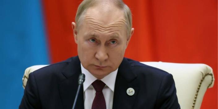 Russian military failures will force Putin to change war goals, says US intelligence