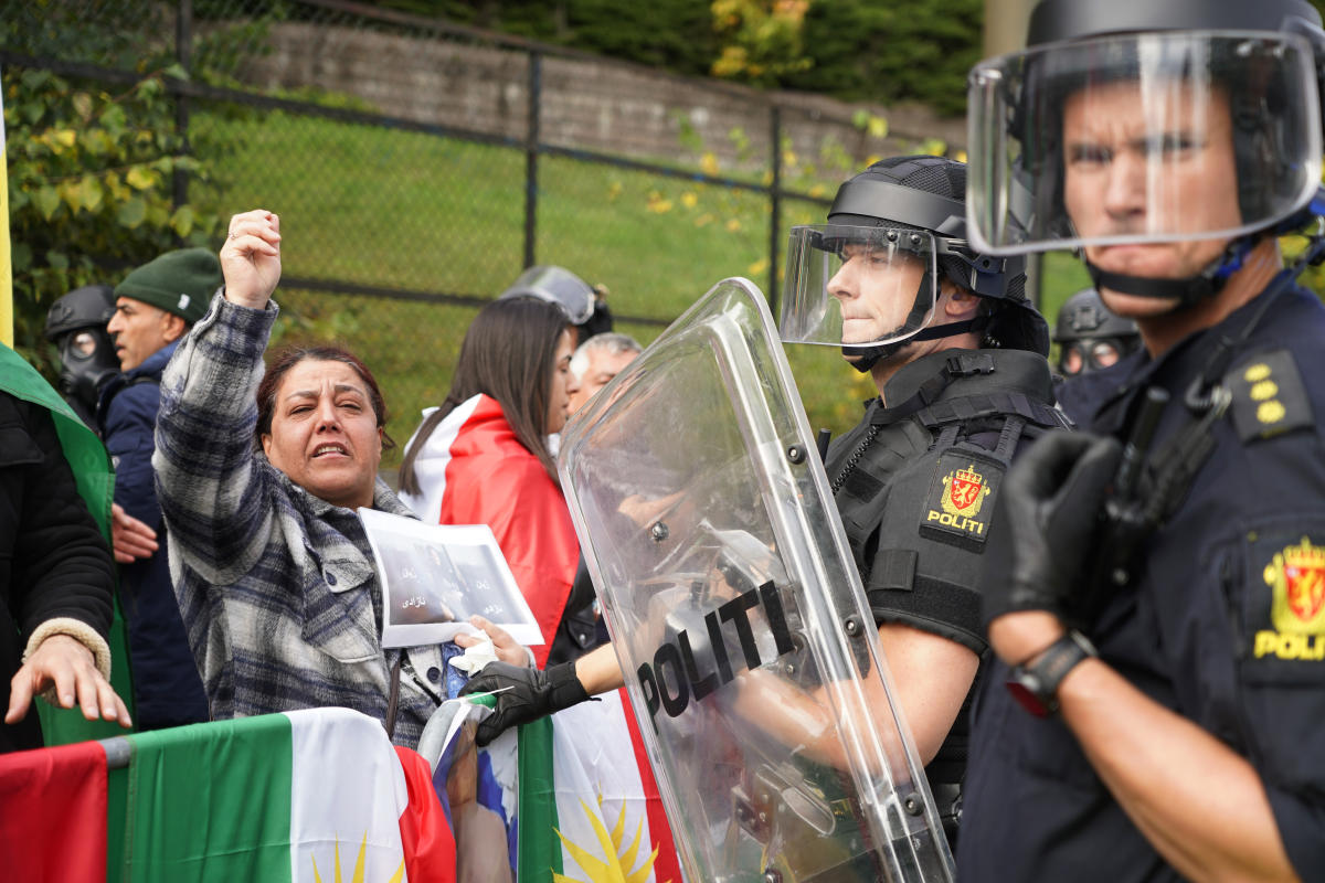 Several people try to enter Iranian Embassy in Oslo