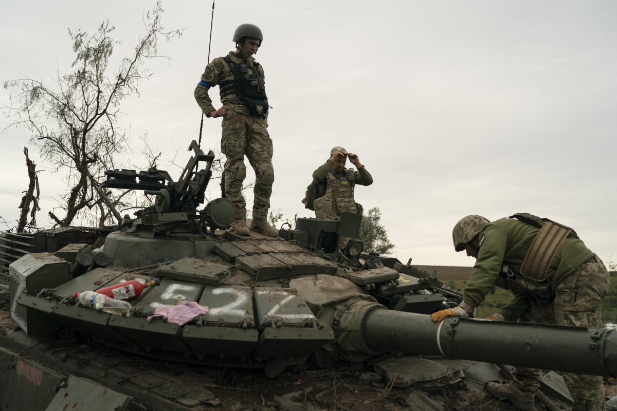 Ukraine, using captured Russian tanks, firms up its lines