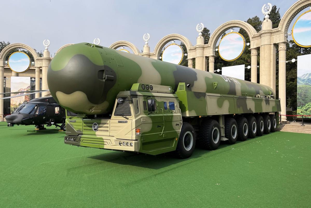 China Allows Rare Close-Up of Advanced Missiles Ahead of Party Congress