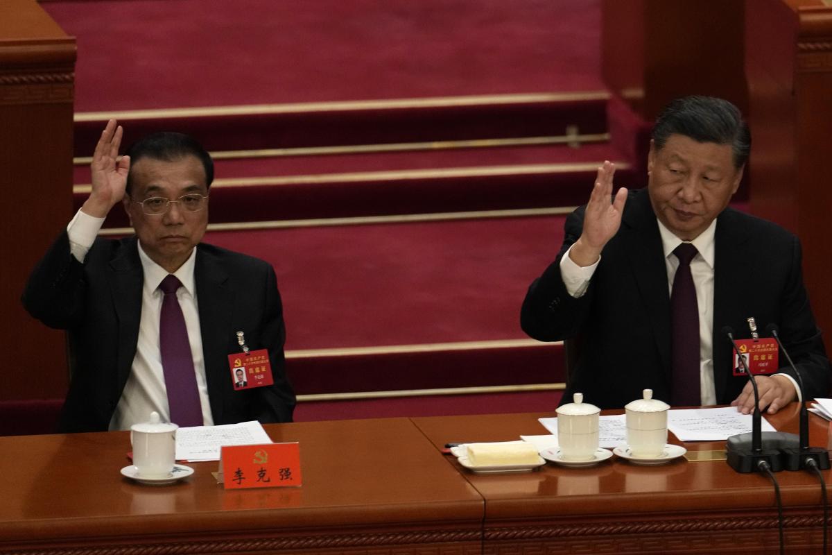 China reaffirms Xi’s dominance, removes No. 2 Li Keqiang