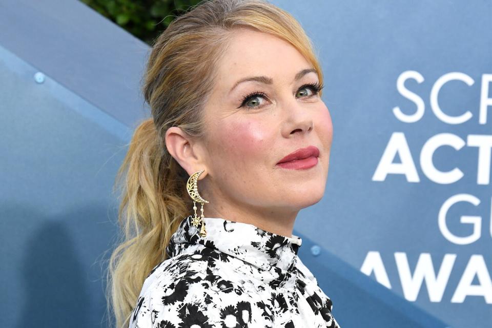 Christina Applegate Reveals ‘Fancy’ Cane Options as She Preps for First Event Since MS Diagnosis