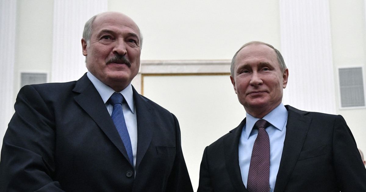 Don’t back Putin into a corner, Belarusian leader warns as nuclear fears grow