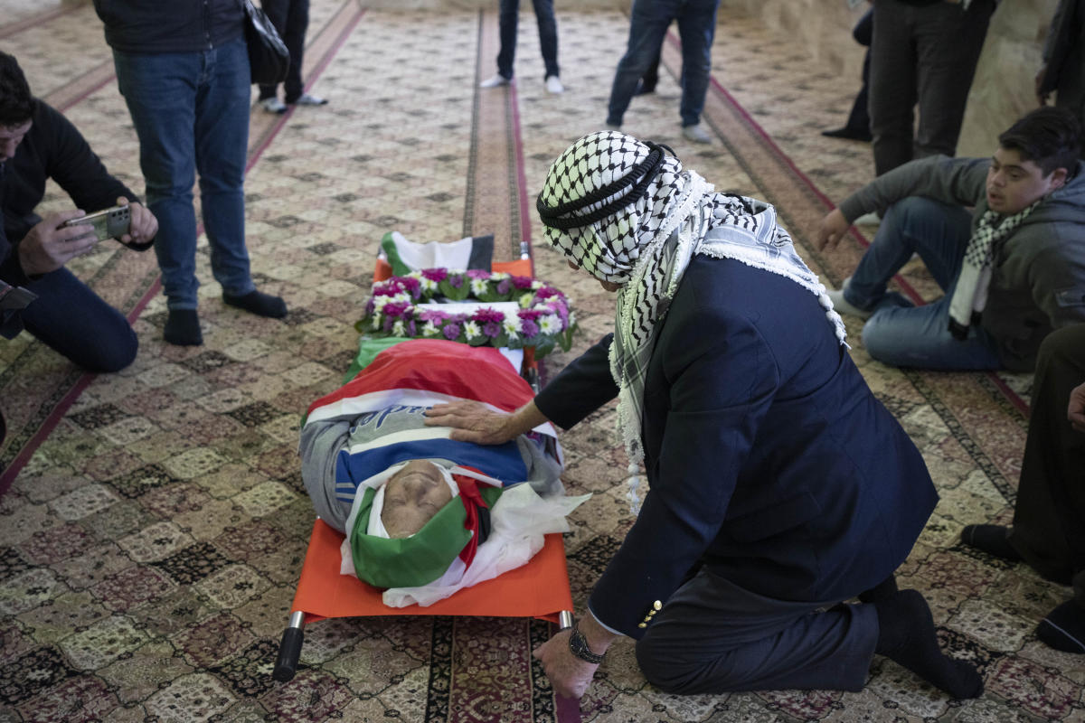 Israel pays family of dead Palestinian-American detainee