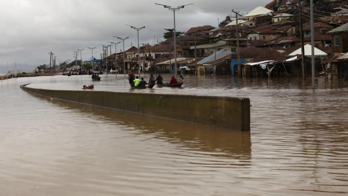 Nigeria floods: ‘Overwhelming’ disaster leaves more than 600 people dead