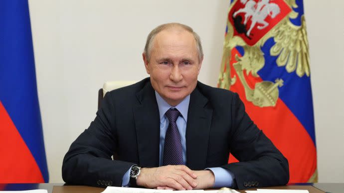 Putin enacts “laws” on annexation of territories of 4 Ukrainian oblasts