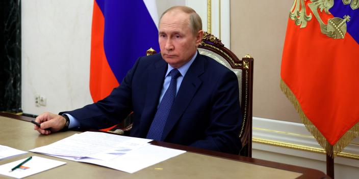 Putin forced to endure a 7-minute rant from a close ally who appeared to rebuke the Russian leader and demanded he shows respect