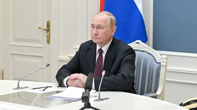 Putin spreads nonsense about Ukraines dirty bomb to CIS security service chiefs