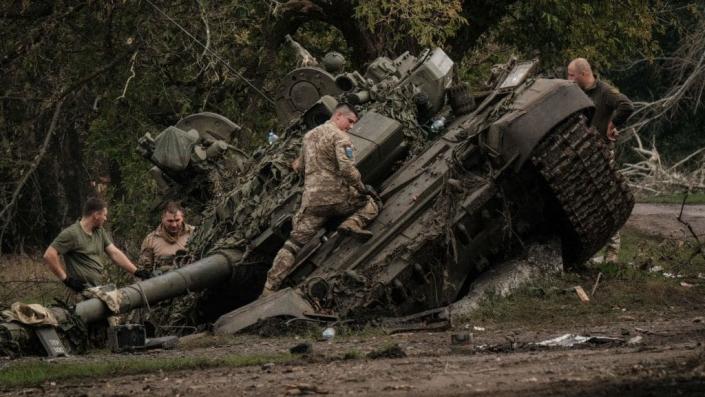 Putin’s Annexation Plans Ripped up as Ukraine Smashes Russian Defensive Line