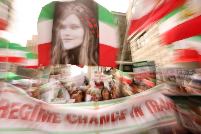 Thousands rally in downtown L.A. for regime change in Iran