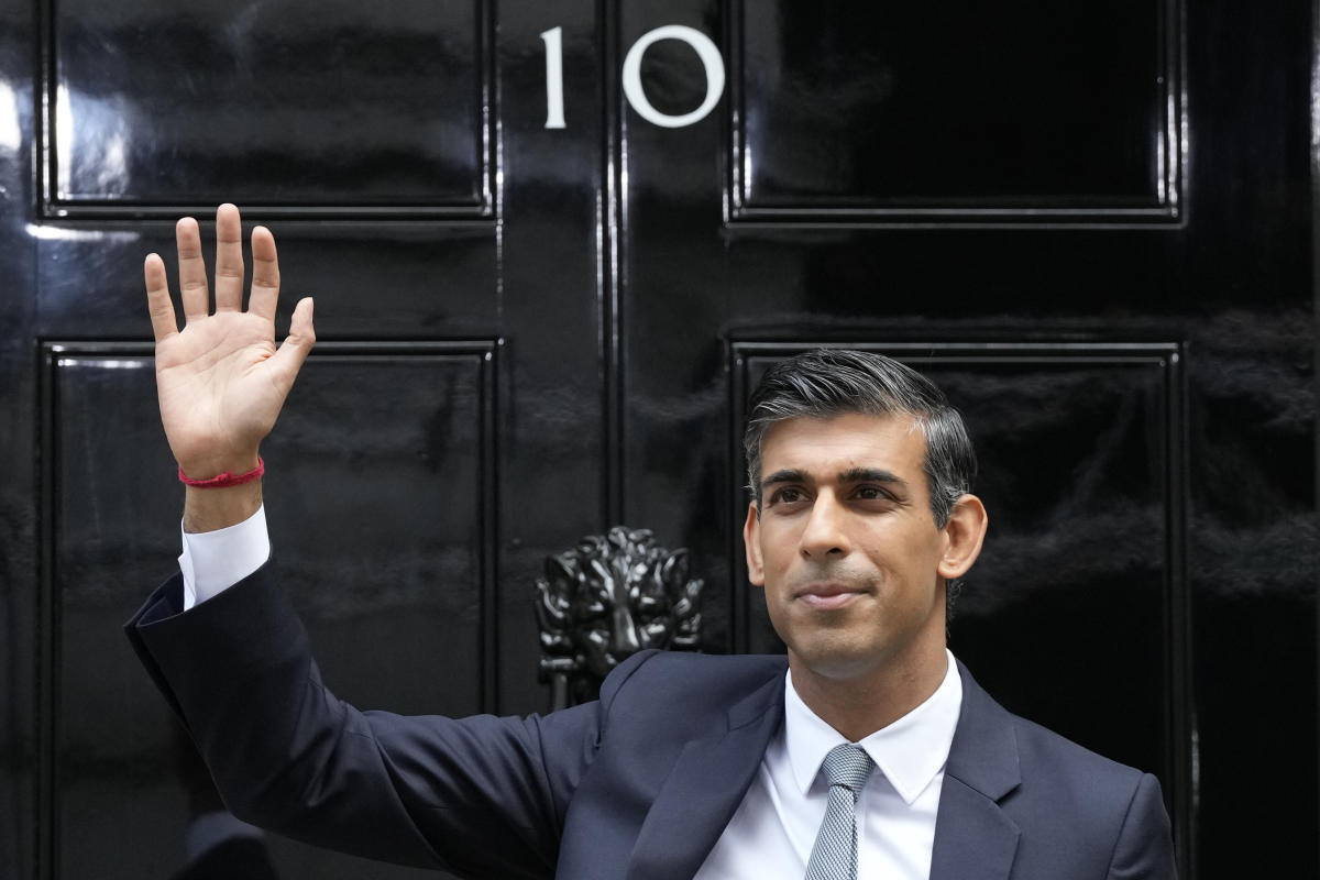 UK leader Sunak faces opposition in Parliament for 1st time