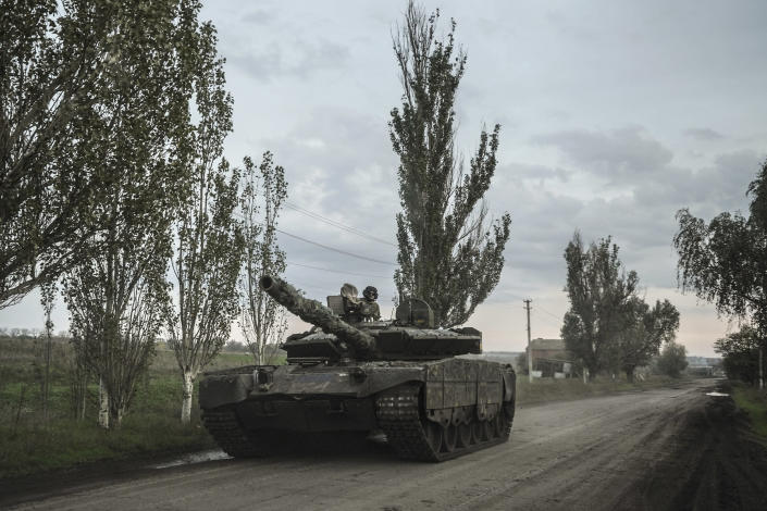 Ukraine retakes Lyman as Russian retreat deals blow to Putin’s annexation