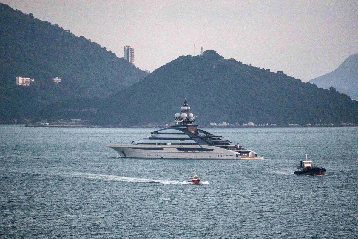 US Warns Hong Kong on Sanctions After Russian Megayacht Turns Up