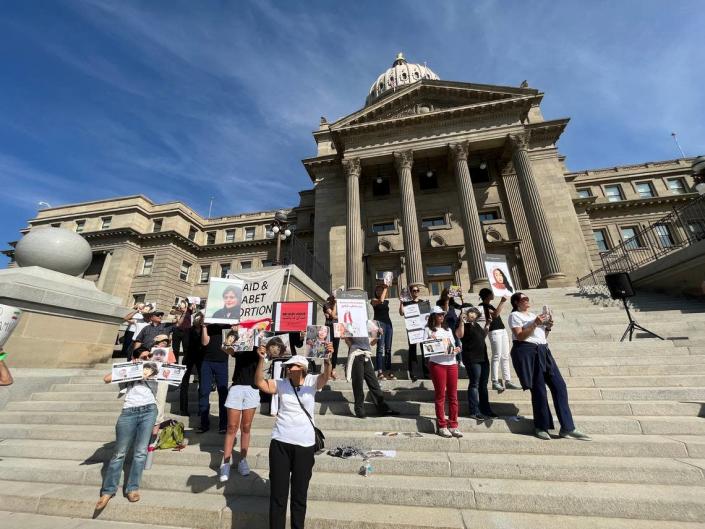 ‘Vote them all out’: Idaho Abortion Rights holds Women’s March rally at Capitol in Boise