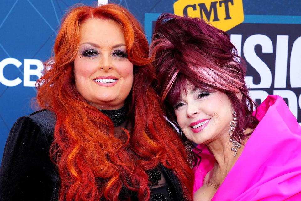 Wynonna Judd says she ‘lost it’ during rehearsal for first tour without late mom Naomi