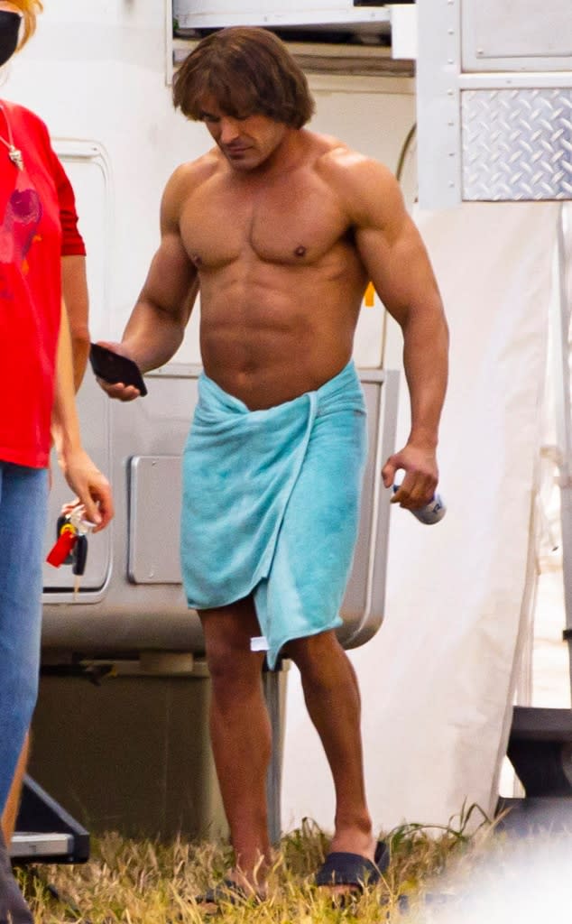 Zac Efron Looks Nearly Unrecognizable as Beefed-Up Wrestler on Set of New Movie