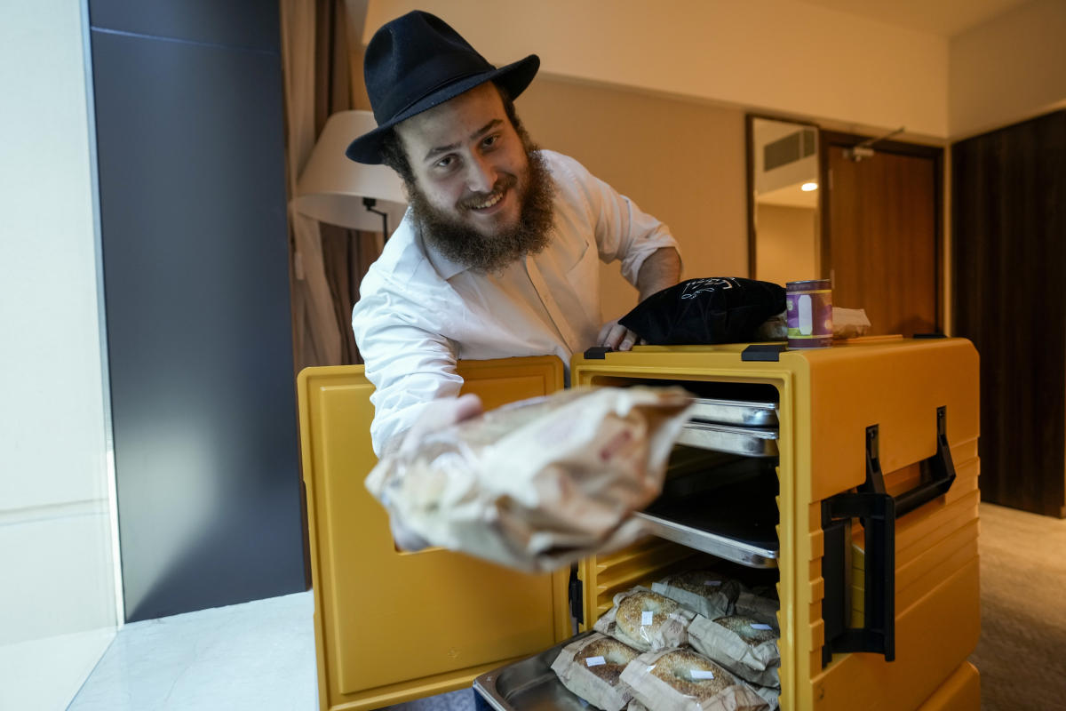 Bagels and challah for Jews keeping kosher at World Cup