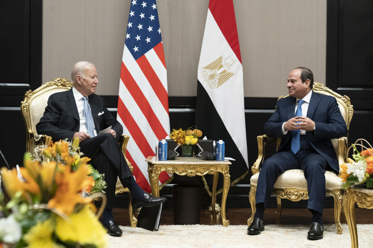 Biden arrives in Egypt to attend UN climate conference