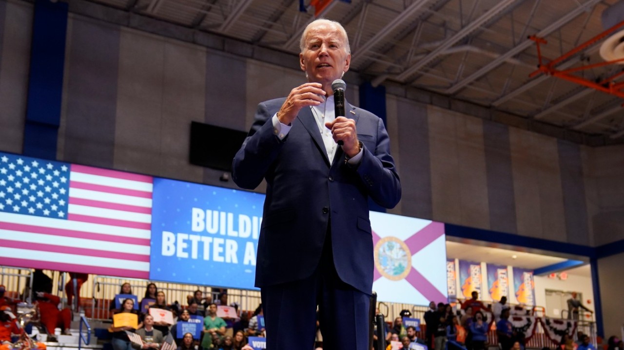 Biden says ‘we’re gonna free Iran’ at campaign stop in California