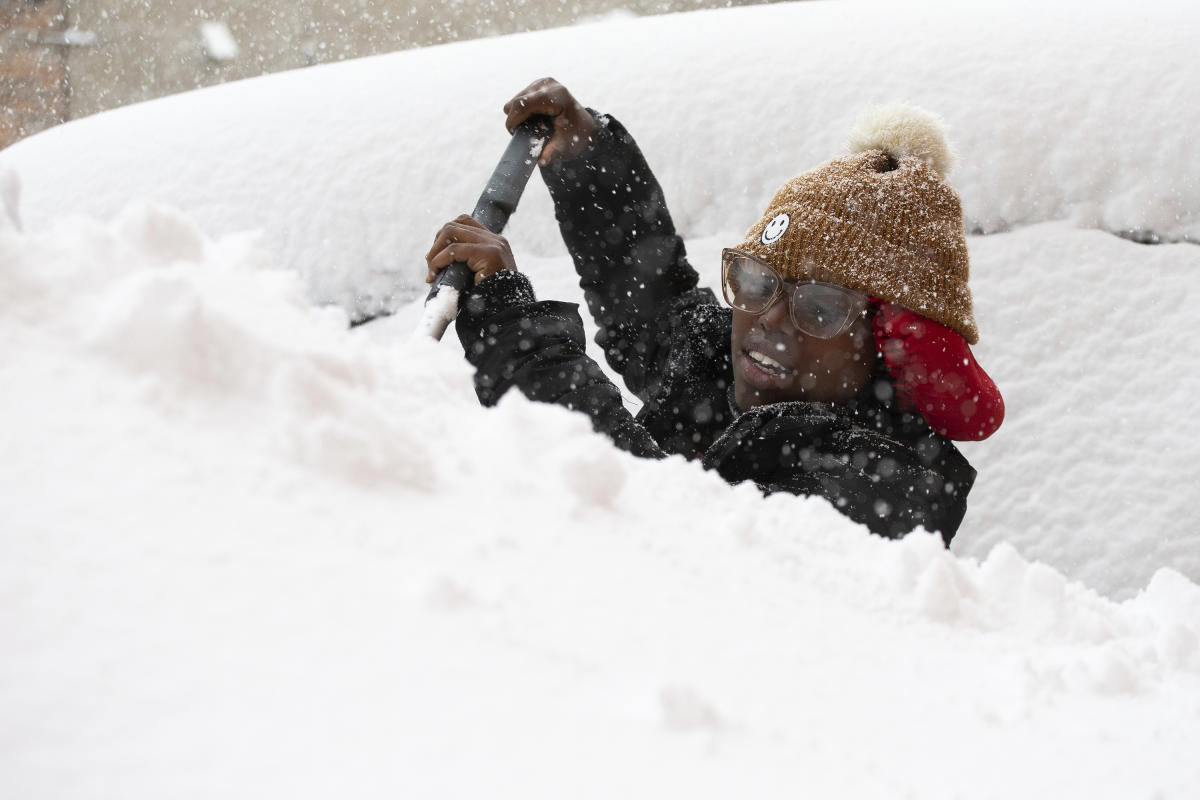 Dangerous lake-effect snow wallops northern New York state