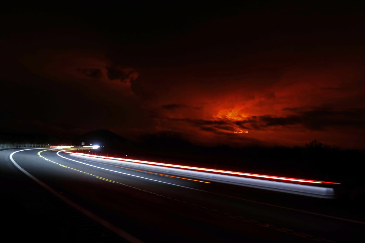 EXPLAINER: What hazards are posed by Hawaii’s Mauna Loa?