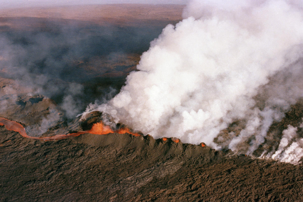 EXPLAINER: Where will Hawaii’s biggest volcano erupt from?